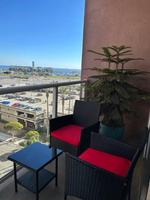 A Corner Unit With Ocean Views From Every Room Long Beach Exterior foto
