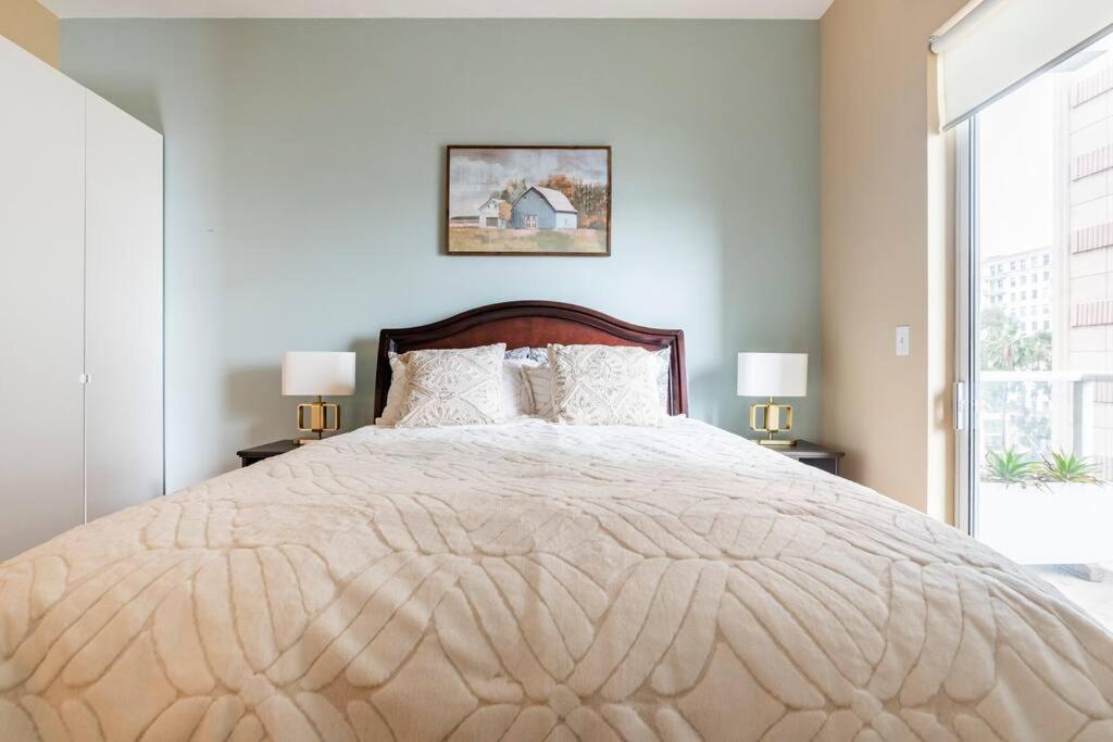 A Corner Unit With Ocean Views From Every Room Long Beach Exterior foto