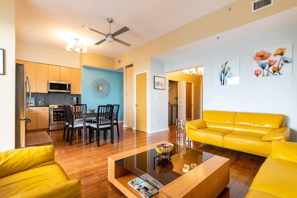 A Corner Unit With Ocean Views From Every Room Long Beach Exterior foto