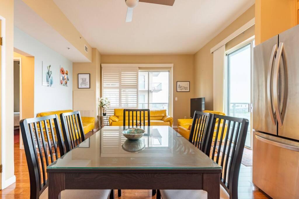 A Corner Unit With Ocean Views From Every Room Long Beach Exterior foto