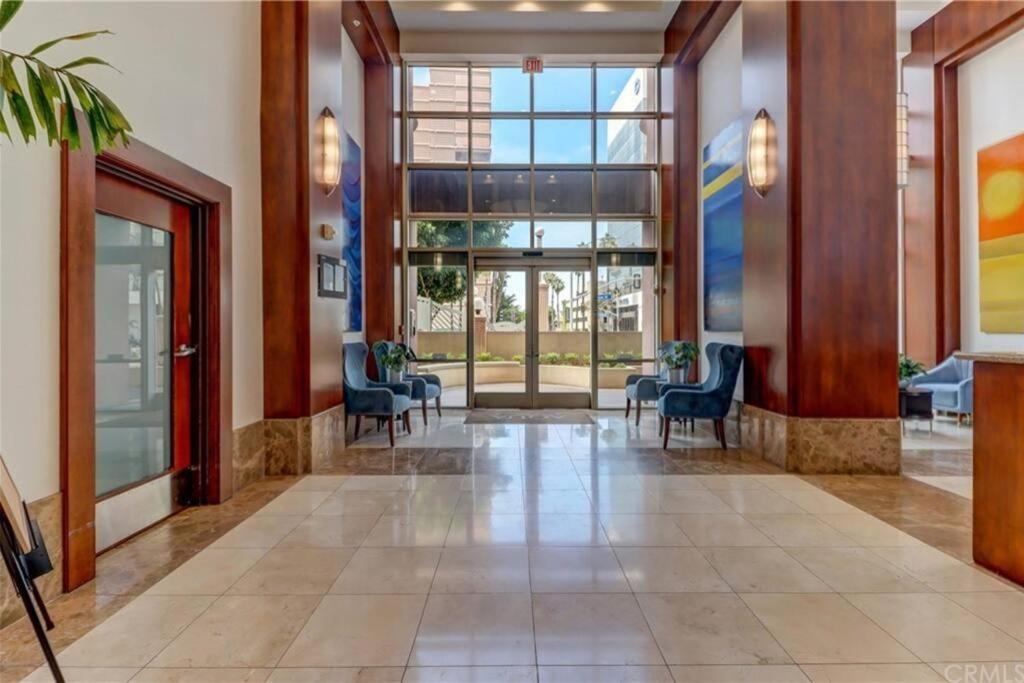 A Corner Unit With Ocean Views From Every Room Long Beach Exterior foto